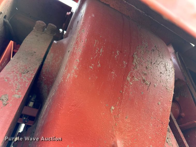 image for item OM9510 2005 Hesston 4910 large square baler