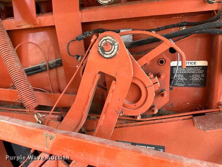 image for item OM9510 2005 Hesston 4910 large square baler