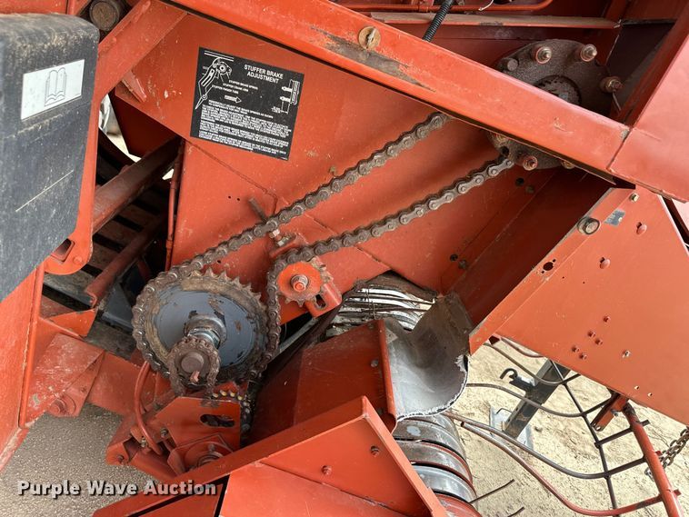 image for item OM9510 2005 Hesston 4910 large square baler