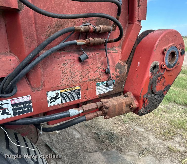 image for item OM9512 Meyer manure spreader