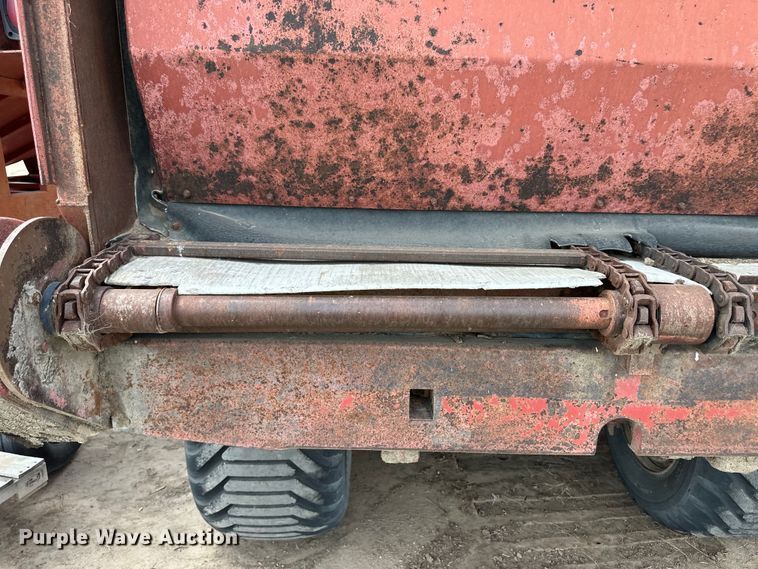 image for item OM9512 Meyer manure spreader