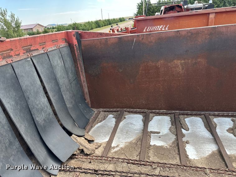 image for item OM9512 Meyer manure spreader