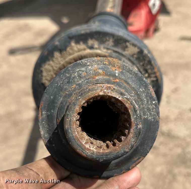 image for item OM9513 Meyer manure spreader