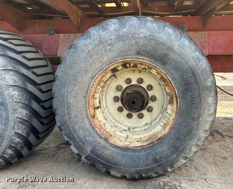 image for item OM9513 Meyer manure spreader