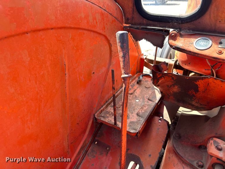 image for item OM9514 1954 Case 500 tractor