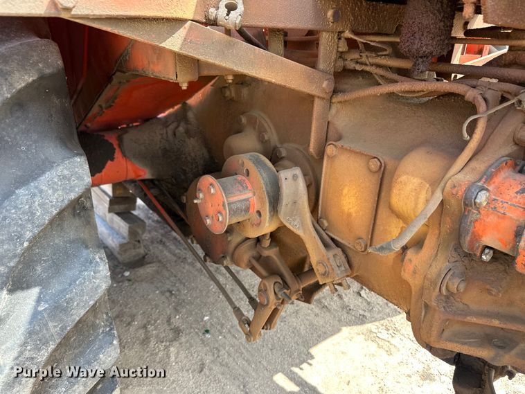 image for item OM9514 1954 Case 500 tractor