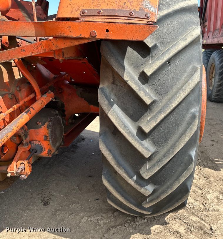 image for item OM9514 1954 Case 500 tractor