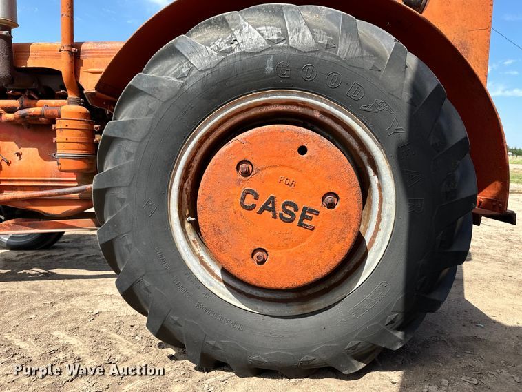 image for item OM9514 1954 Case 500 tractor