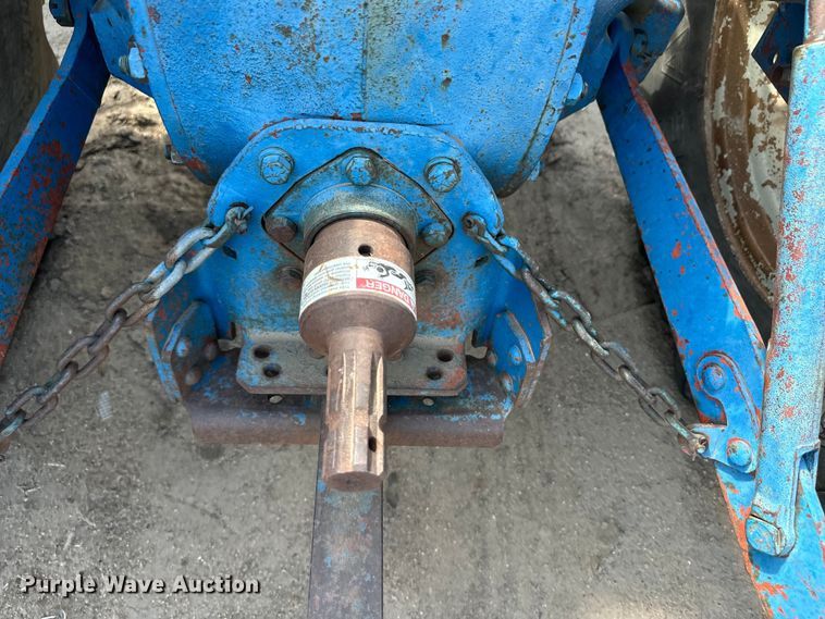 image for item OM9515 Ford Powermaster 881 tractor