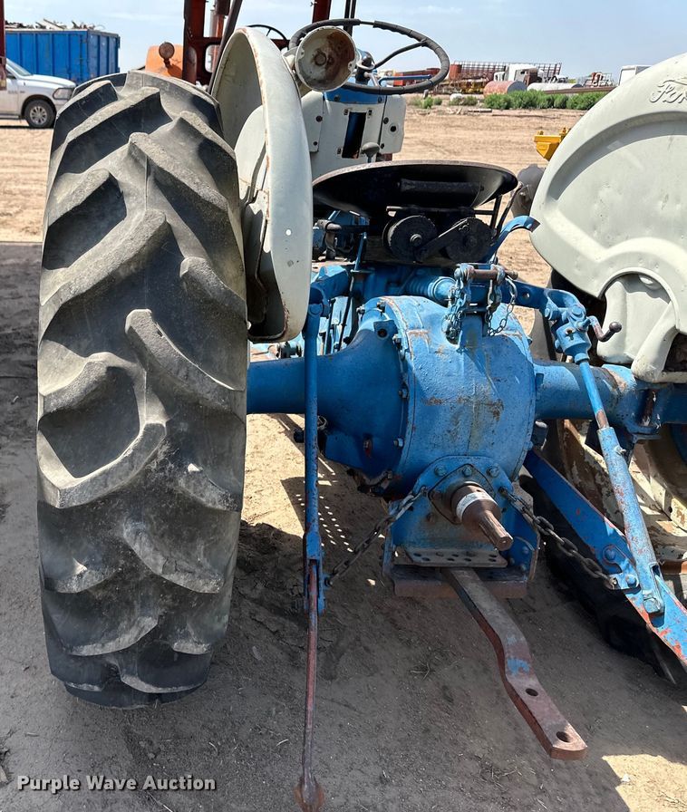 image for item OM9515 Ford Powermaster 881 tractor