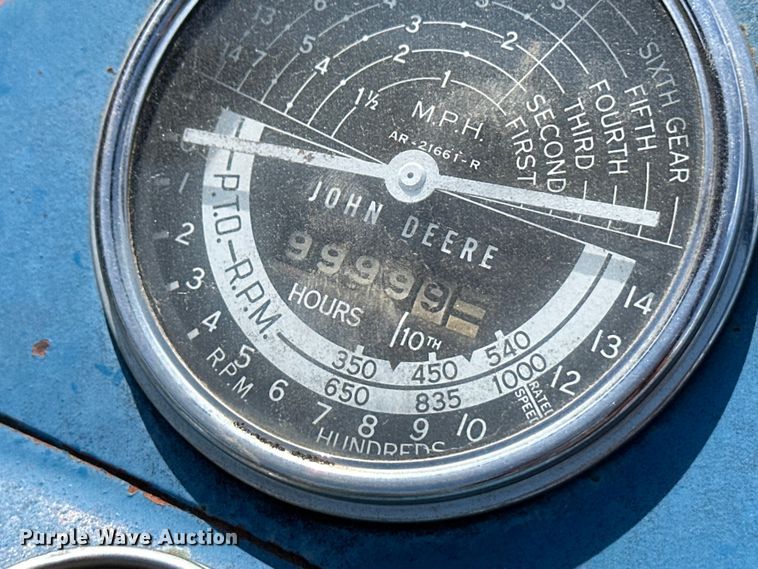 image for item OM9515 Ford Powermaster 881 tractor