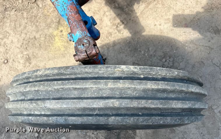 image for item OM9515 Ford Powermaster 881 tractor