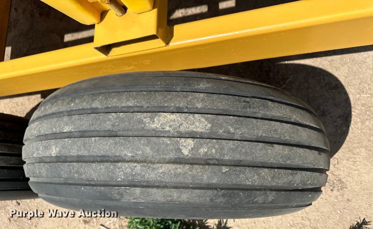 image for item OM9521 Shop built nurse tank trailer