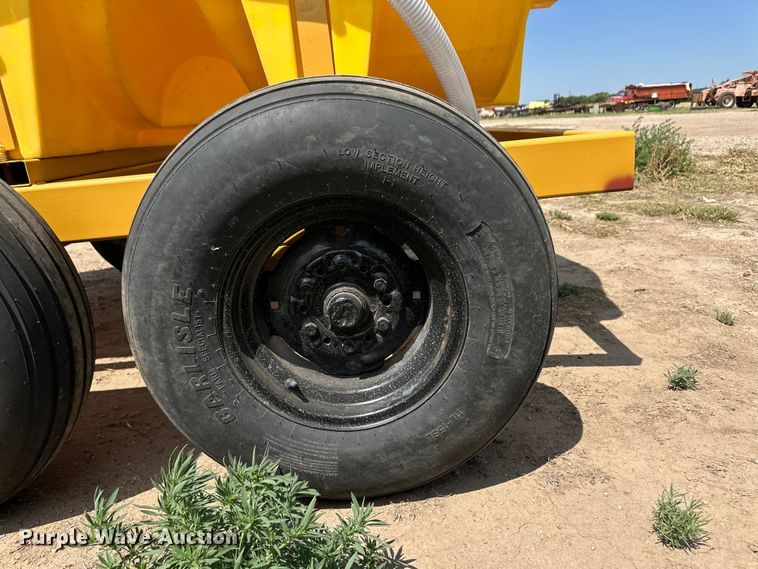 image for item OM9521 Shop built nurse tank trailer