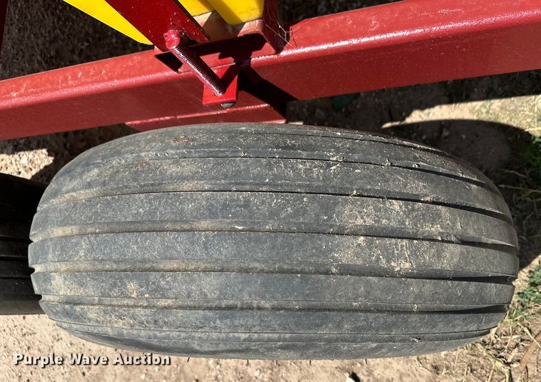 image for item OM9522 Shop built nurse tank trailer