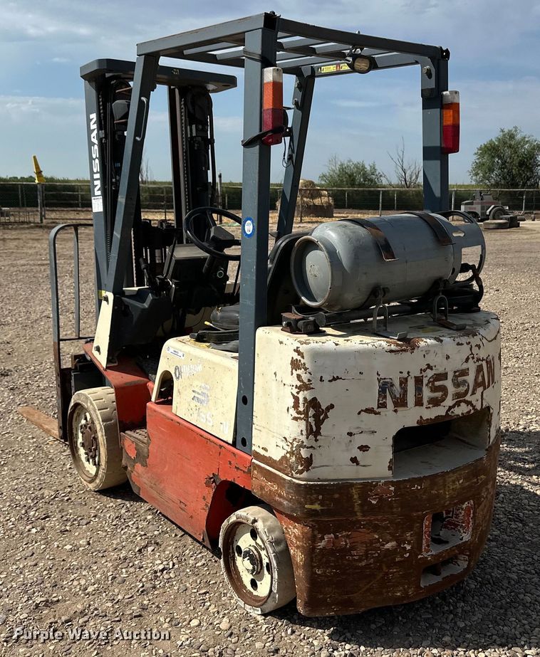 image for item OM9525 Nissan CPJ02A25PV forklift