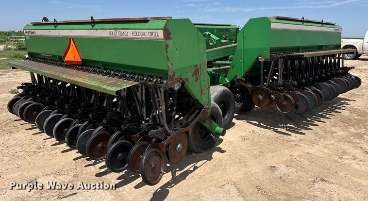 image for item OM9527 Great Plains Solid Stand 36 grain drill