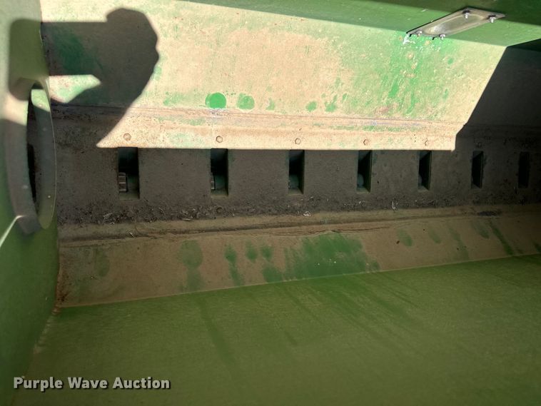 image for item OM9527 Great Plains Solid Stand 36 grain drill