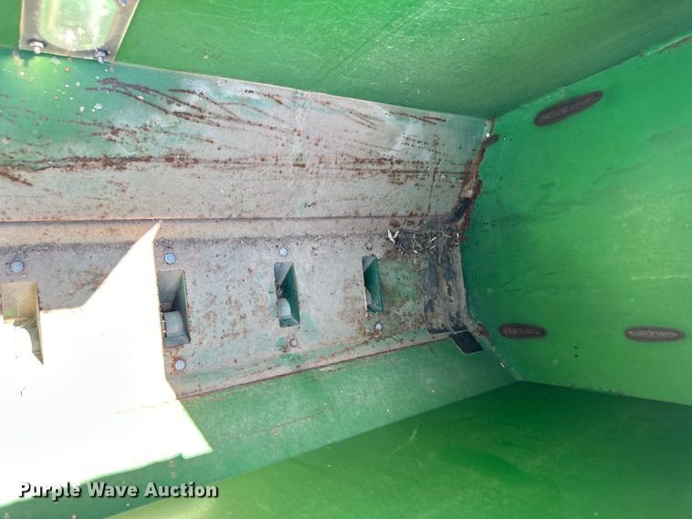 image for item OM9527 Great Plains Solid Stand 36 grain drill