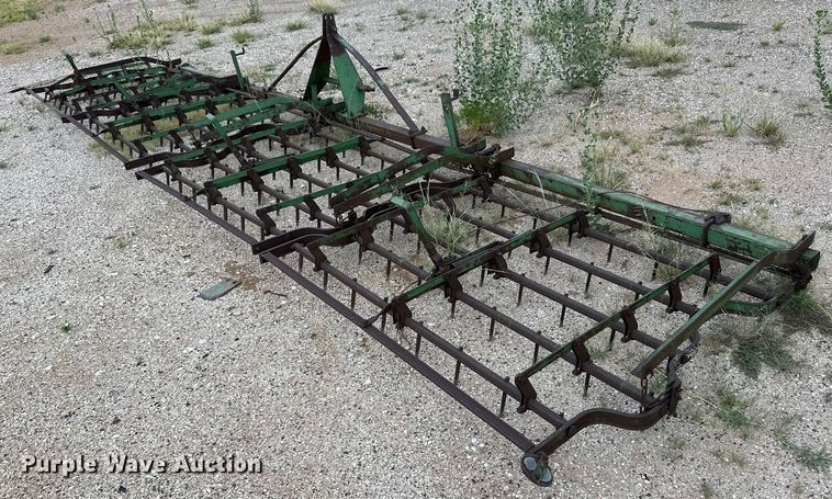 image for item OM9547 Spike tooth harrow