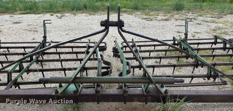 image for item OM9547 Spike tooth harrow