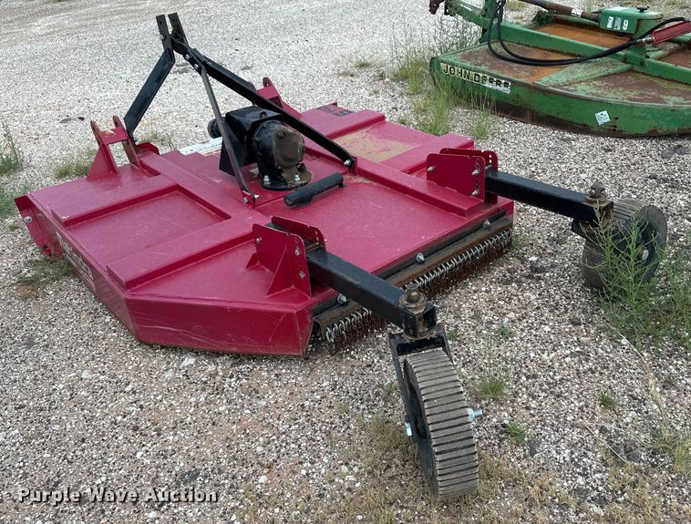 image for item OM9551 Mahindra 6' HD rotary mower