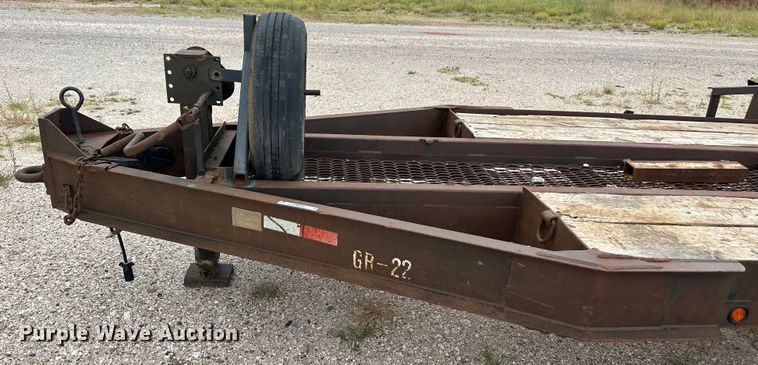 image for item OM9556 1998 Belshe T-18 equipment trailer
