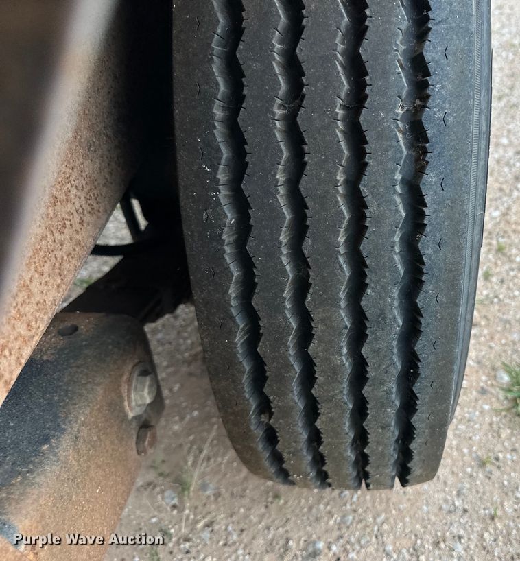 image for item OM9556 1998 Belshe T-18 equipment trailer