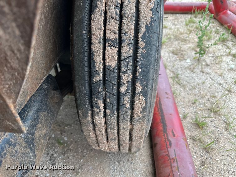 image for item OM9556 1998 Belshe T-18 equipment trailer