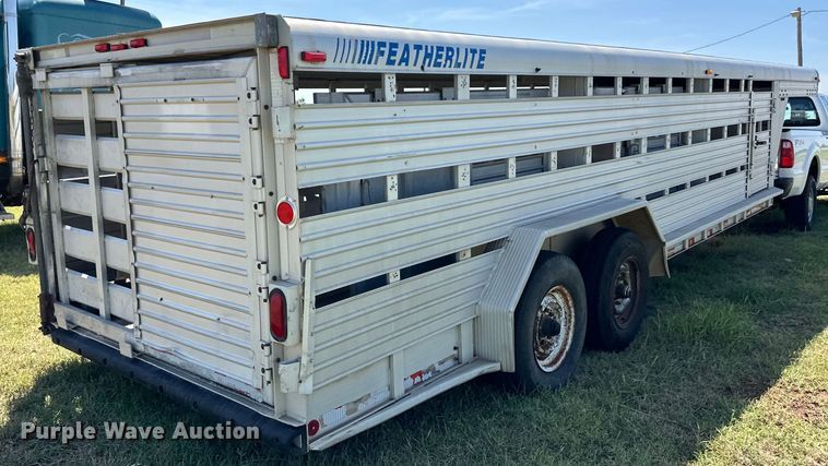 image for item OM9558 1988 Feather Lite GN 722 LP livestock trailer