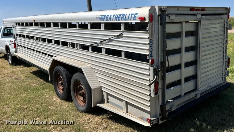 image for item OM9558 1988 Feather Lite GN 722 LP livestock trailer