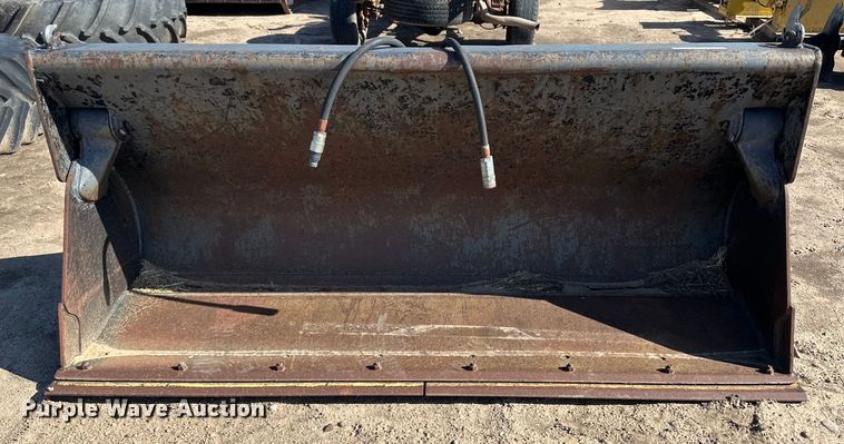 image for item OM9593 Fabick loader bucket