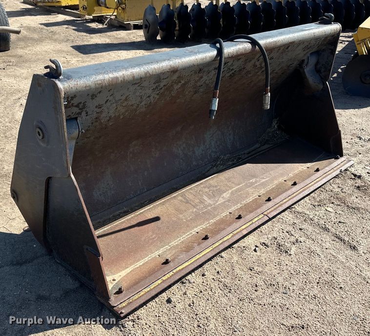 image for item OM9593 Fabick loader bucket