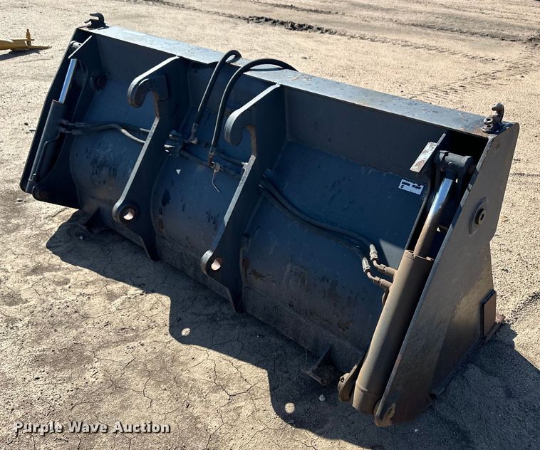 image for item OM9593 Fabick loader bucket