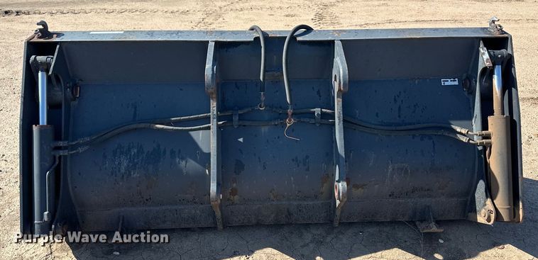 image for item OM9593 Fabick loader bucket