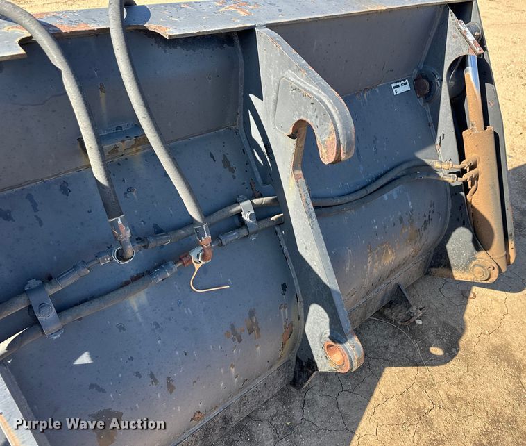 image for item OM9593 Fabick loader bucket