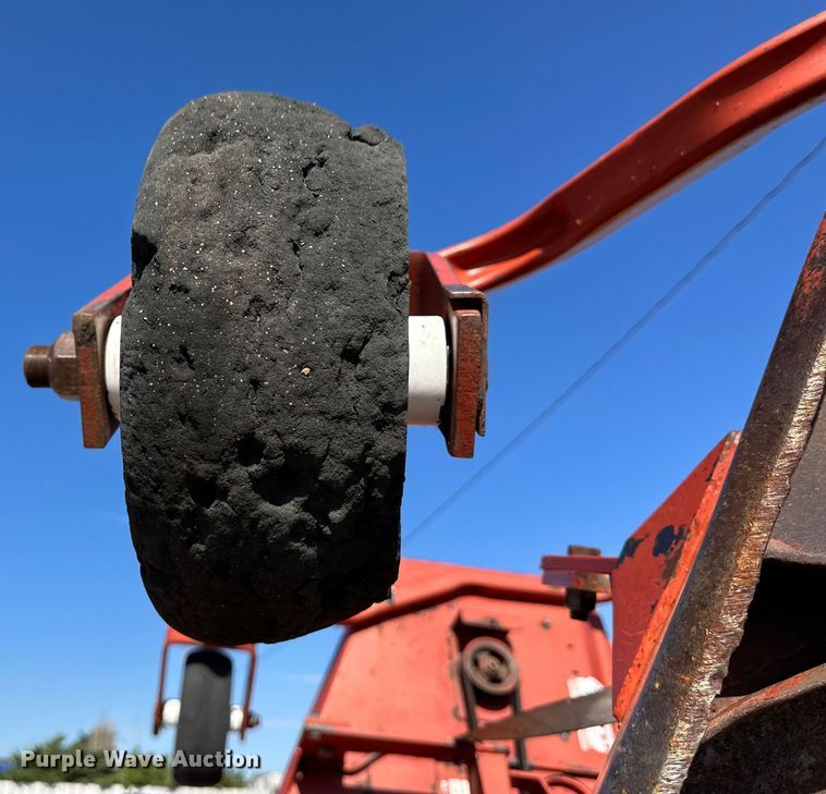 image for item OM9594 Rhino TX165 batwing finish mower