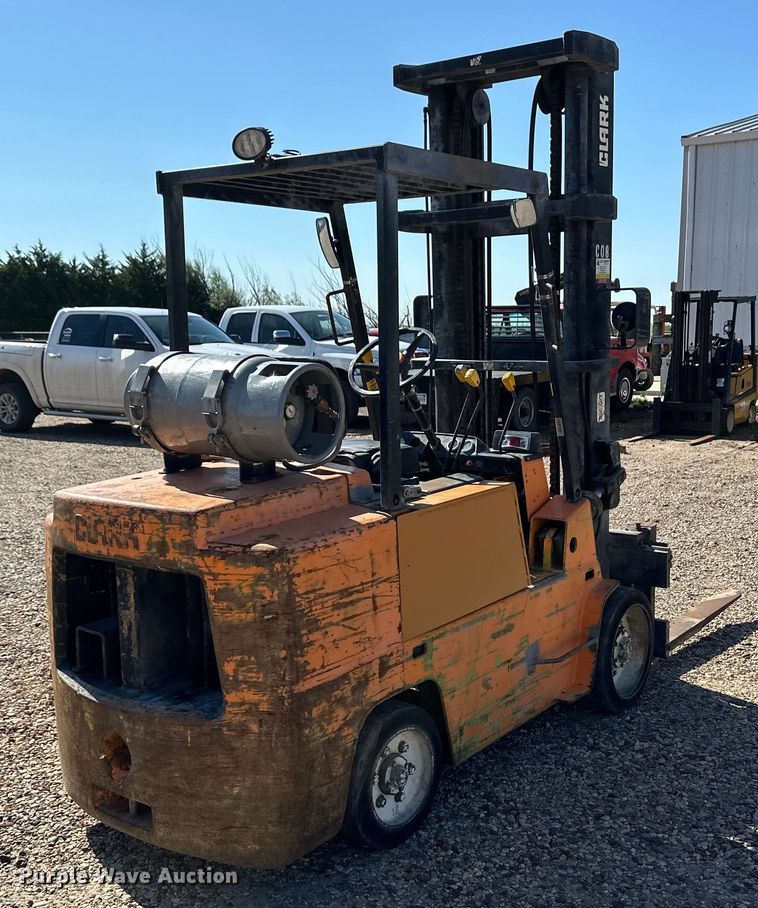 image for item OM9596 Clark C500-70 forklift