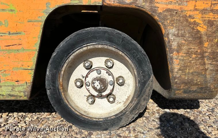 image for item OM9596 Clark C500-70 forklift