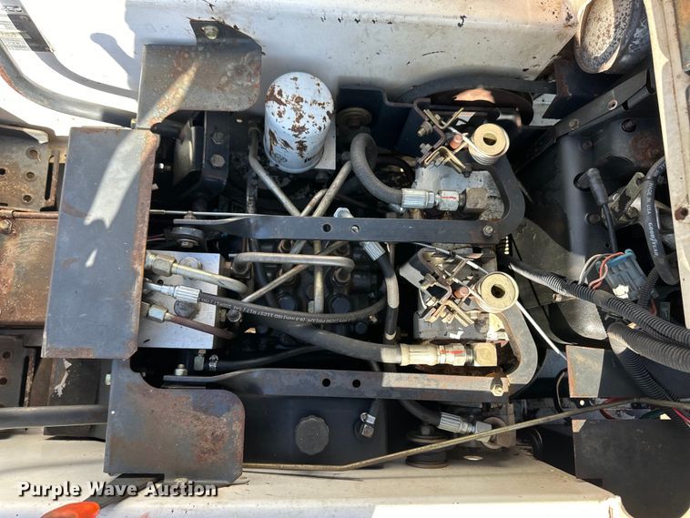 image for item OM9597 1996 Bobcat 450 skid steer loader