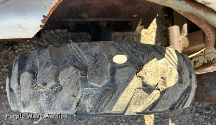 image for item OM9597 1996 Bobcat 450 skid steer loader