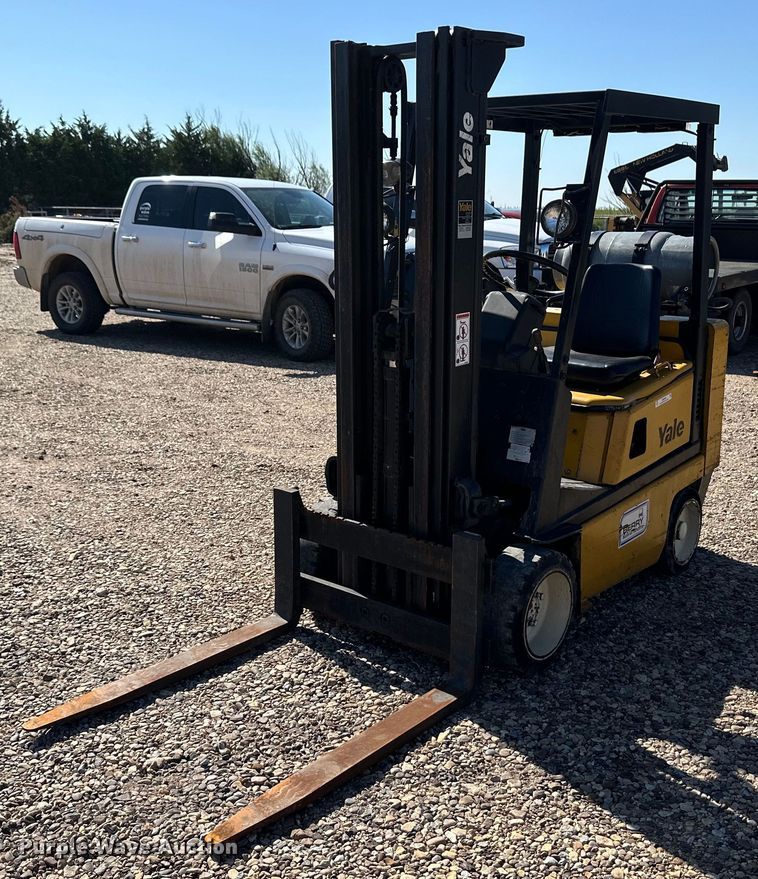 image for item OM9598 Yale GC040AENUAE083 forklift