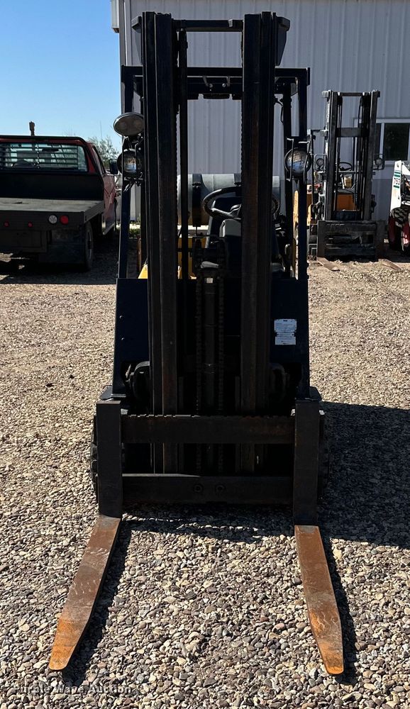 image for item OM9598 Yale GC040AENUAE083 forklift