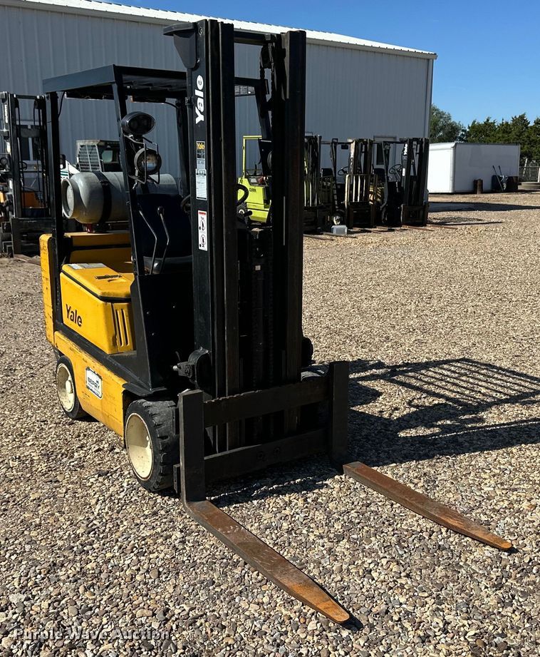 image for item OM9598 Yale GC040AENUAE083 forklift