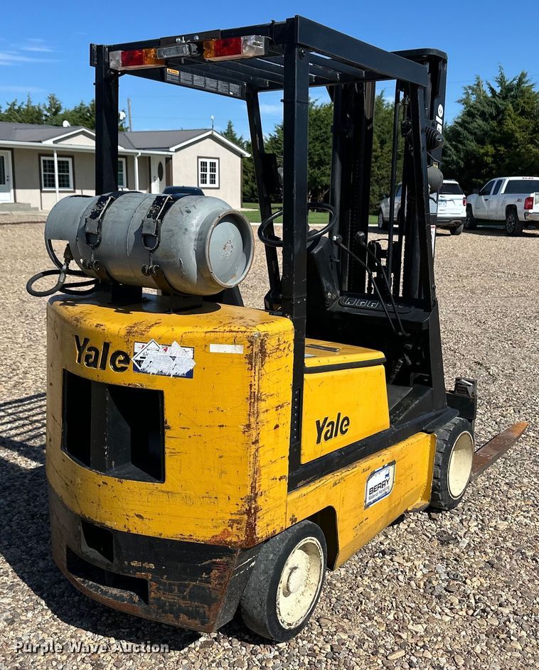 image for item OM9598 Yale GC040AENUAE083 forklift