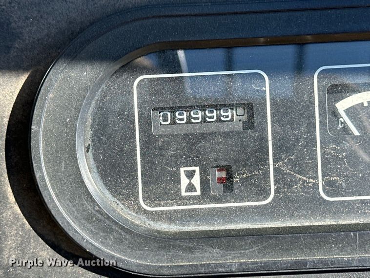 image for item OM9598 Yale GC040AENUAE083 forklift