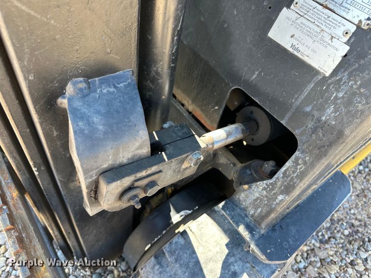 image for item OM9598 Yale GC040AENUAE083 forklift