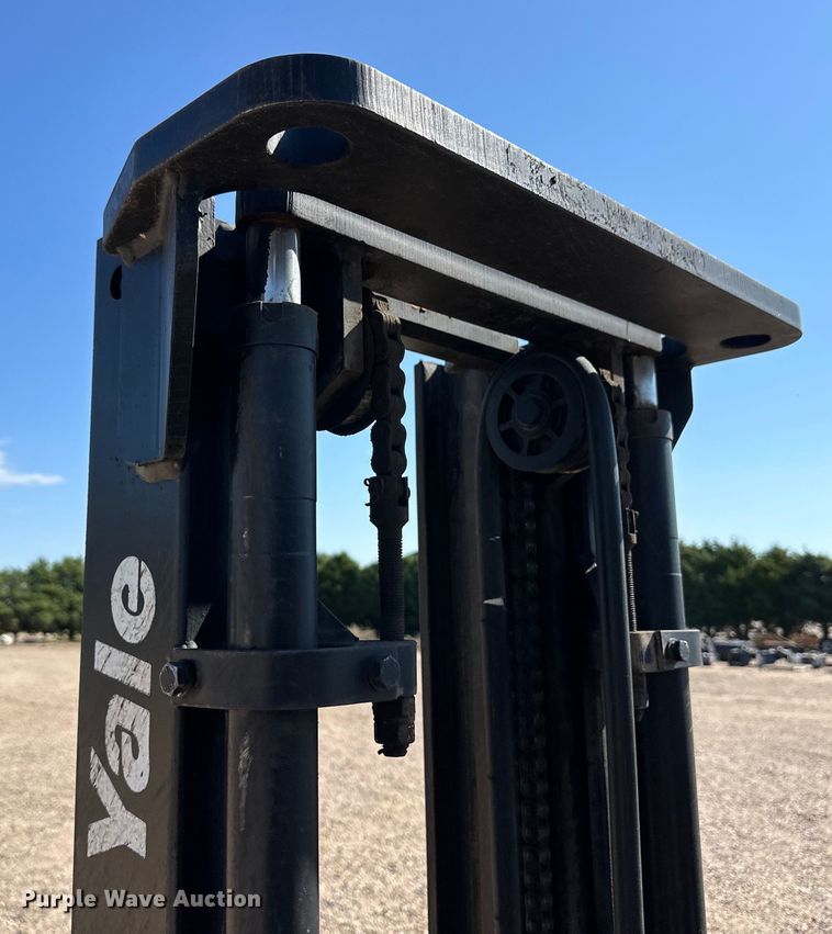 image for item OM9598 Yale GC040AENUAE083 forklift