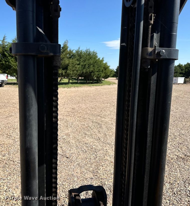 image for item OM9598 Yale GC040AENUAE083 forklift