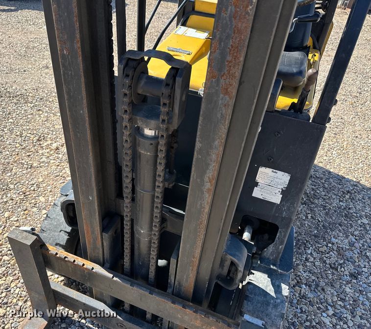 image for item OM9598 Yale GC040AENUAE083 forklift